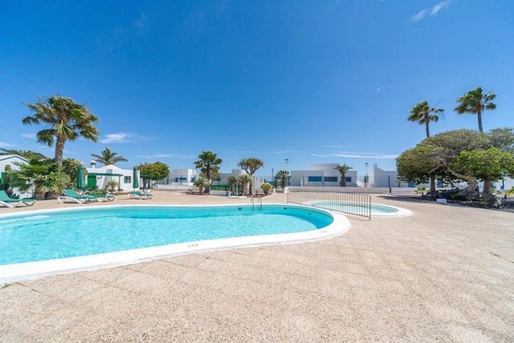 Bandama 14! 2 Bedroom Newly Renovated Bungalow, Los Pocillos, Puerto Del Carmen. 卡门港 外观 照片